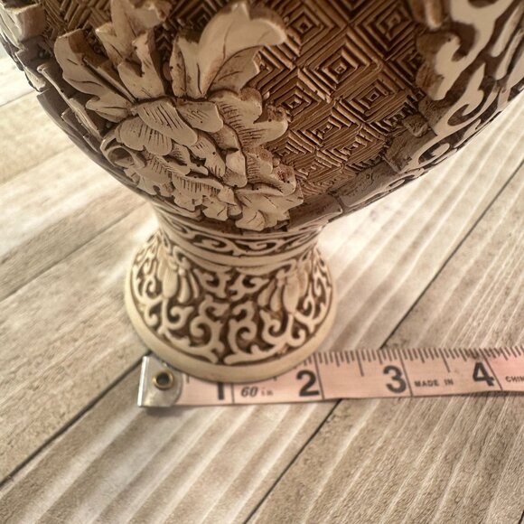 Arnart Dynasty Floral Vase Resin Carved Vintage Asian 1982 Intricate Detailing - Picture 13 of 16